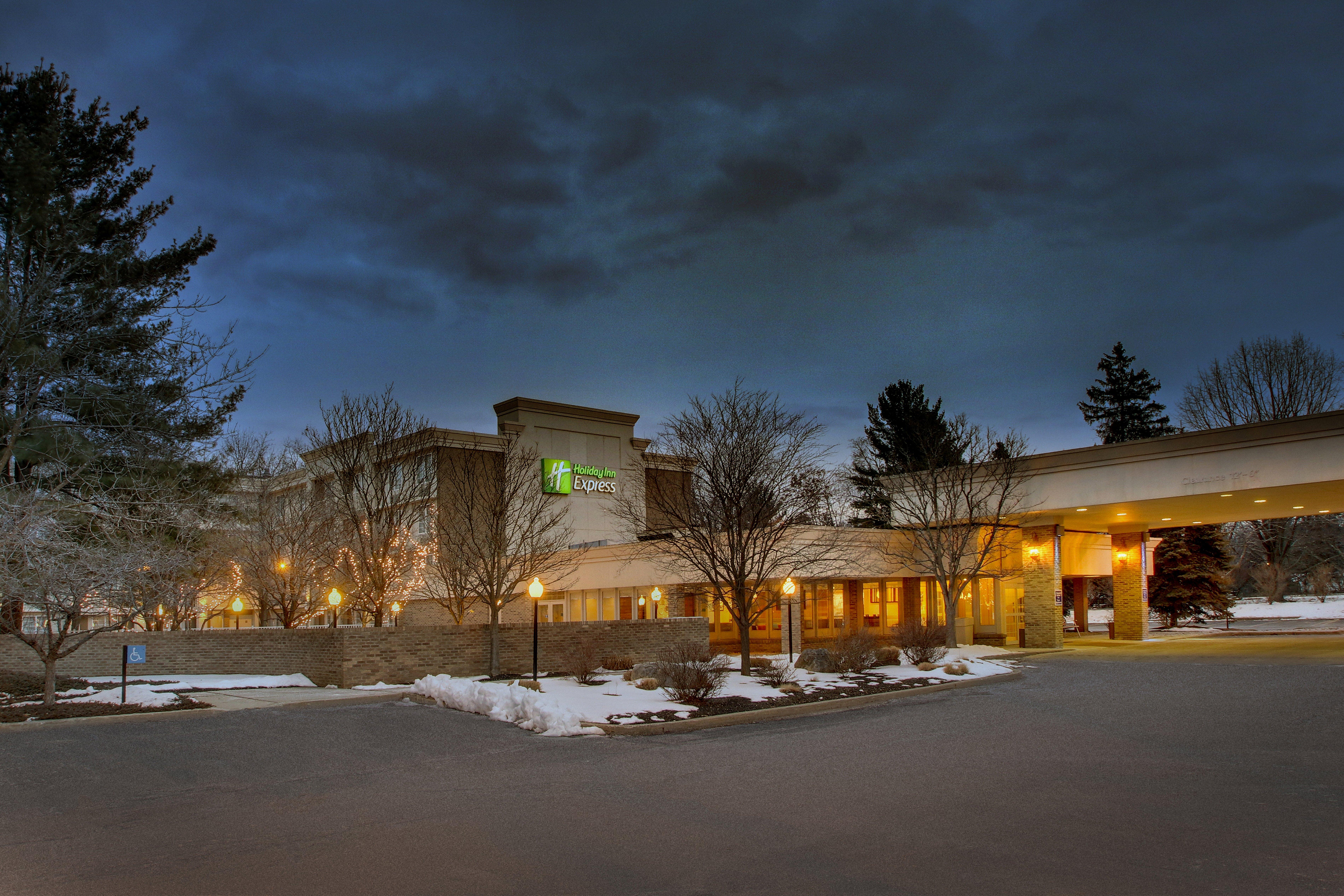 Holiday Inn Express Poughkeepsie By Ihg Zewnętrze zdjęcie