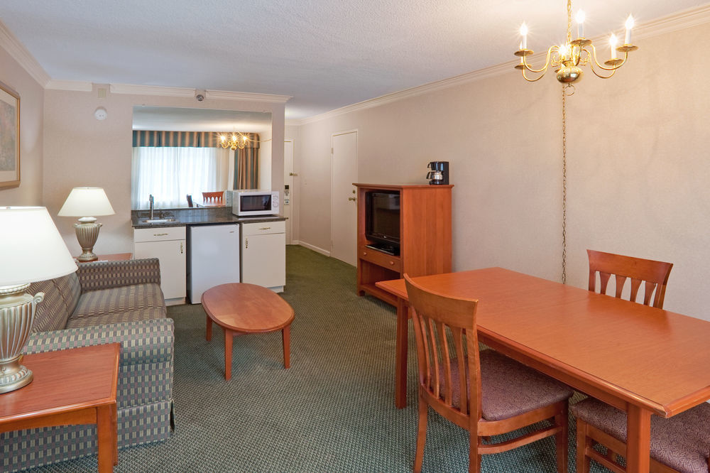 Holiday Inn Express Poughkeepsie By Ihg Zewnętrze zdjęcie