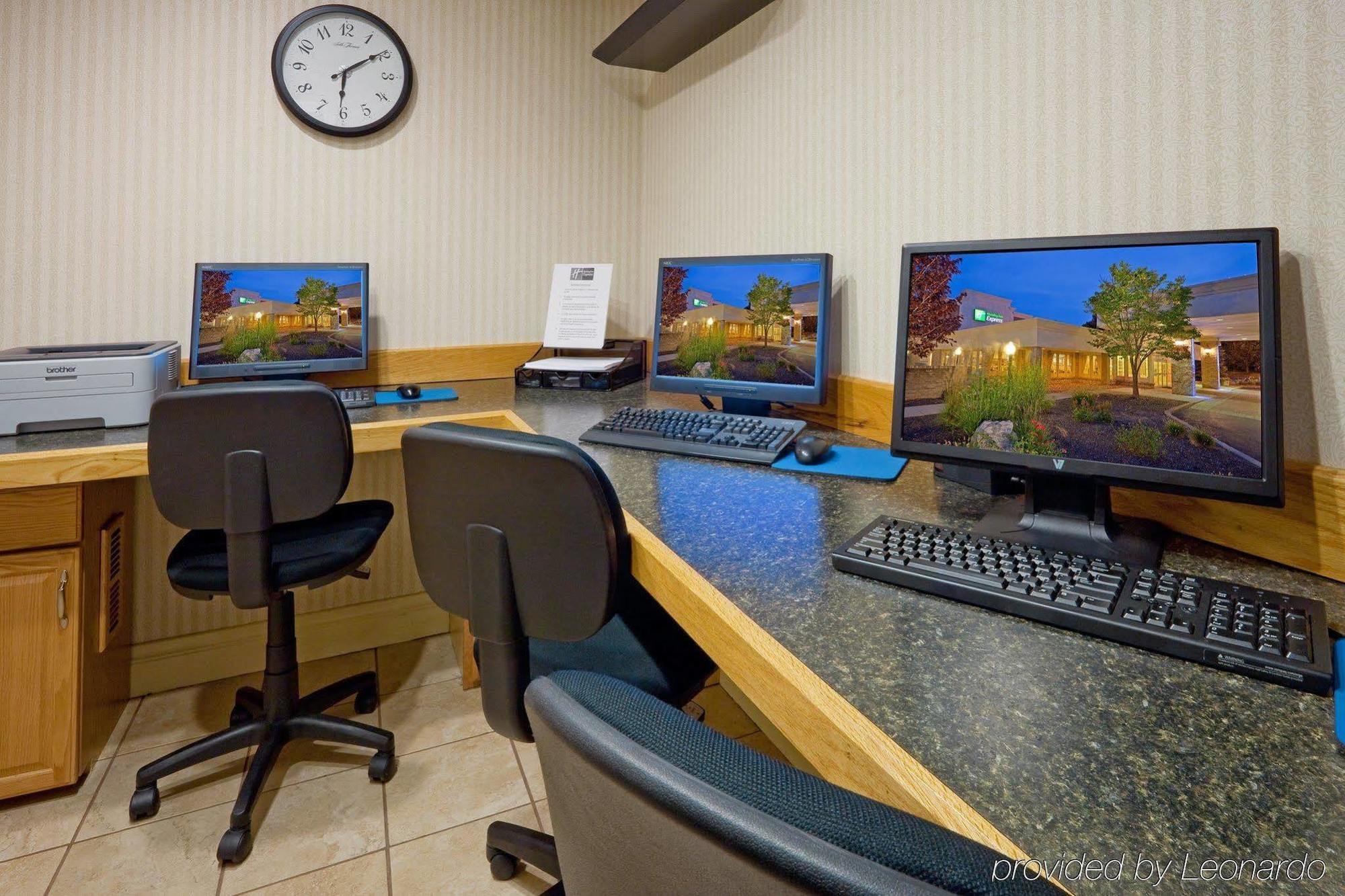 Holiday Inn Express Poughkeepsie By Ihg Zewnętrze zdjęcie